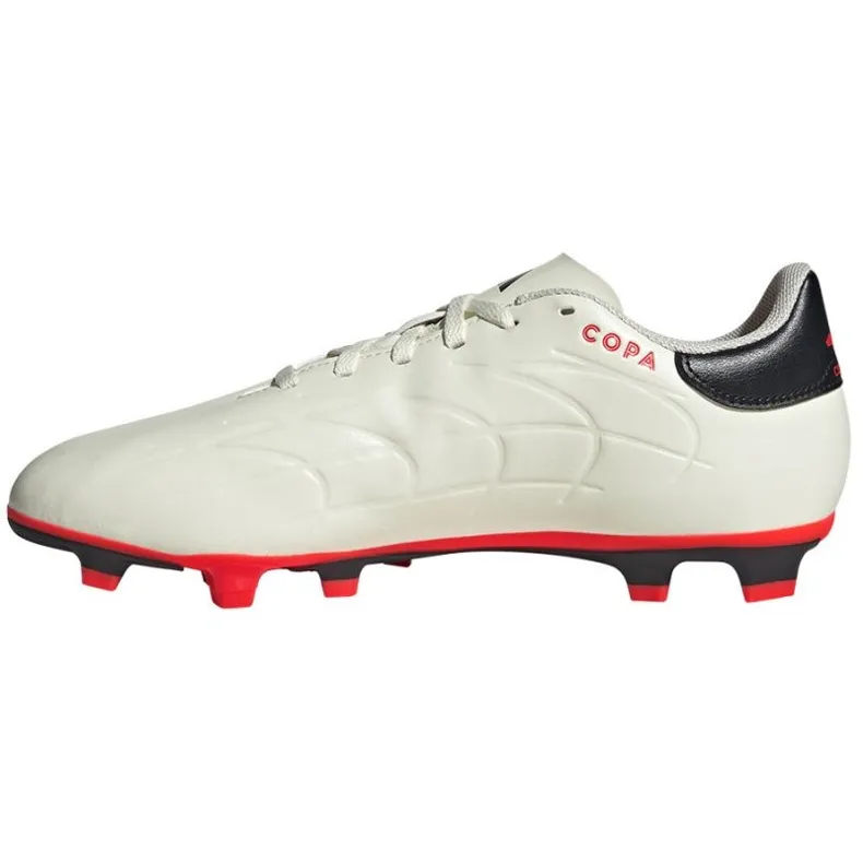 Chaussures Adidas Copa Pure.2 Club FxG IG1099 blanche